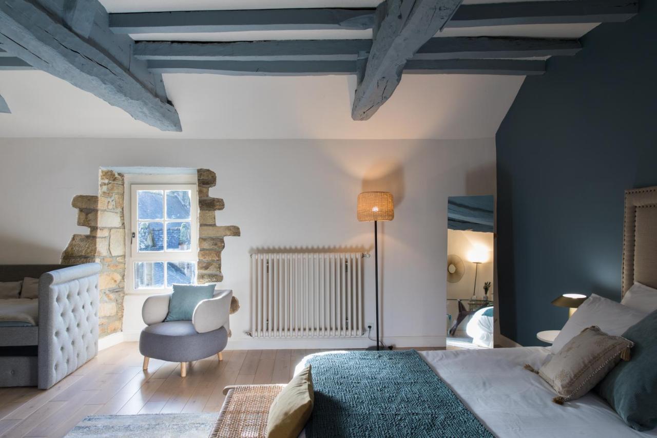 Manoir Du Vau D Arz Gites Et Chambres D Hotes Avec Piscine Malansac Esterno foto