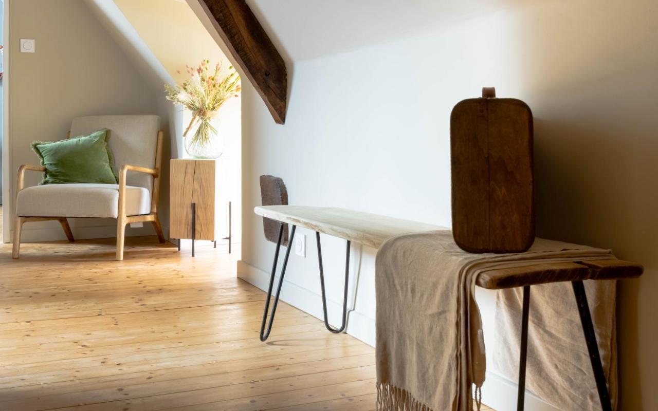 Manoir Du Vau D Arz Gites Et Chambres D Hotes Avec Piscine Malansac Esterno foto